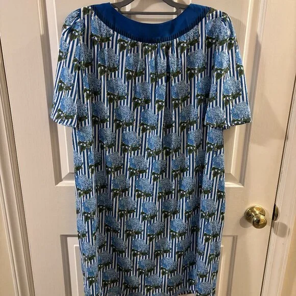 Simply Southern Women's Hydrangea Flower Striped Blue Dress ~ NWOT ~ Lg ~ Spring - Picture 5 of 8